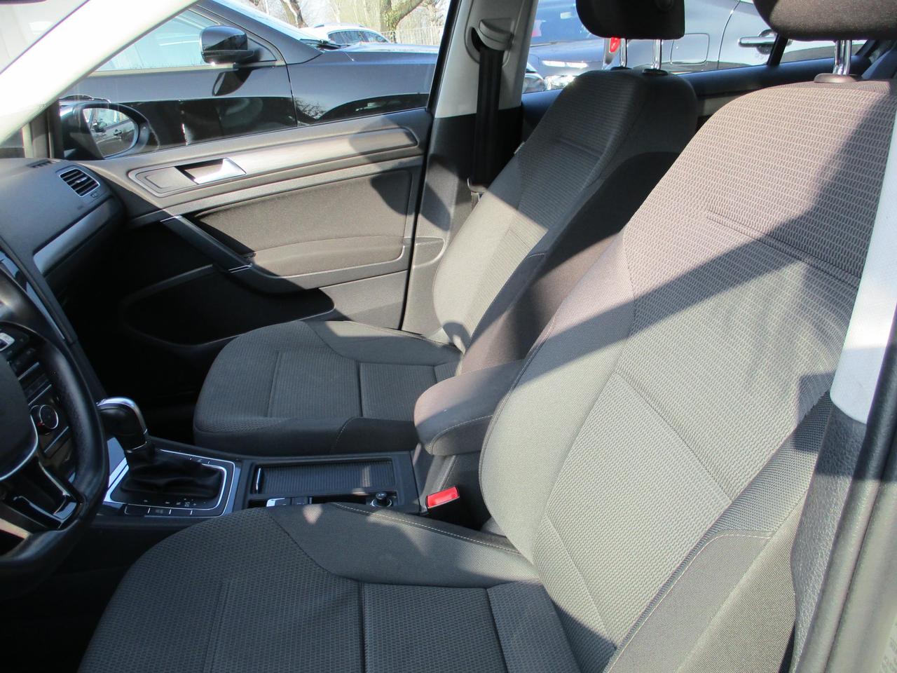 Volkswagen Golf 5 Porte Golf 5p 1.6 tdi Business 115cv dsg