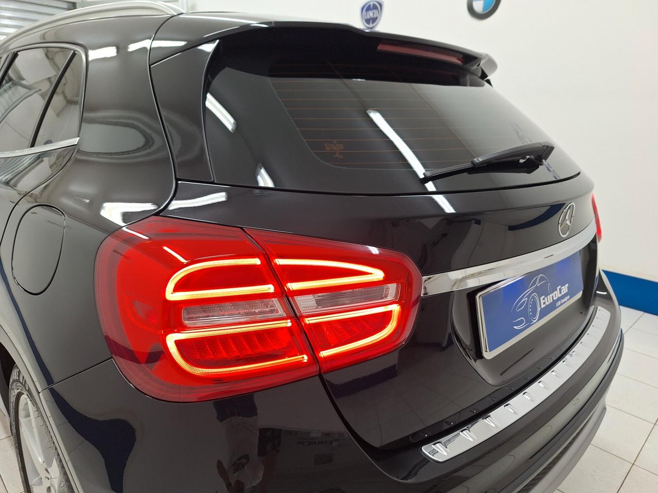 Mercedes-Benz GLA 200d 136cv Premium