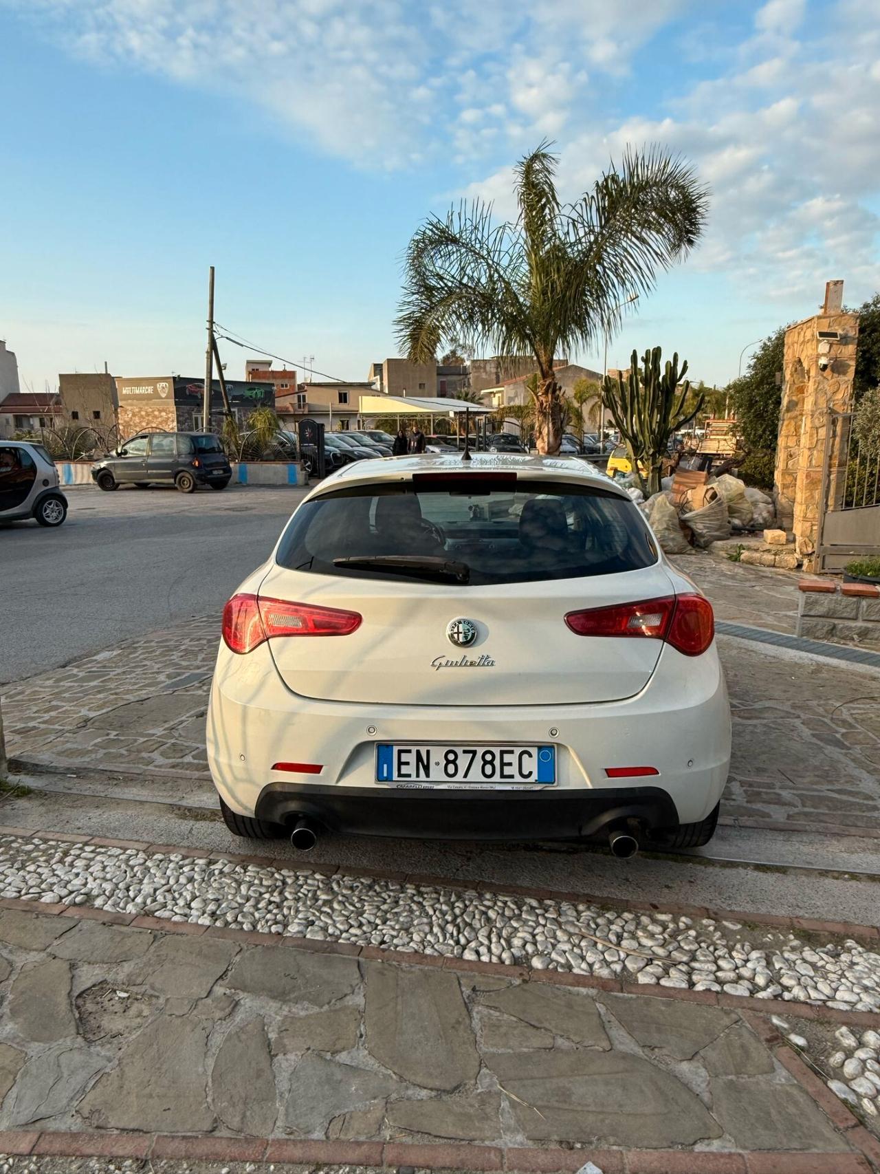 Alfa Romeo Giulietta 2.0 JTDm-2 140 CV Distinctive