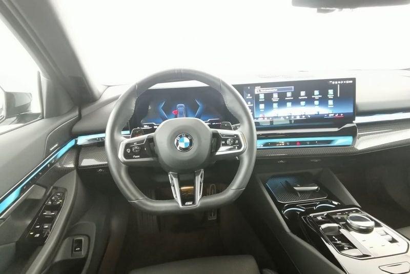 BMW Serie 5 520i sDrive M Sport Gancio Pelle Camera 360° Tetto