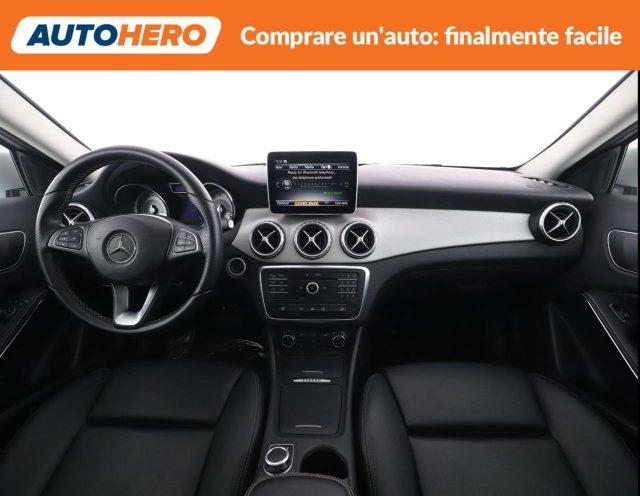 MERCEDES-BENZ GLA 200 d Automatic 4Matic Sport