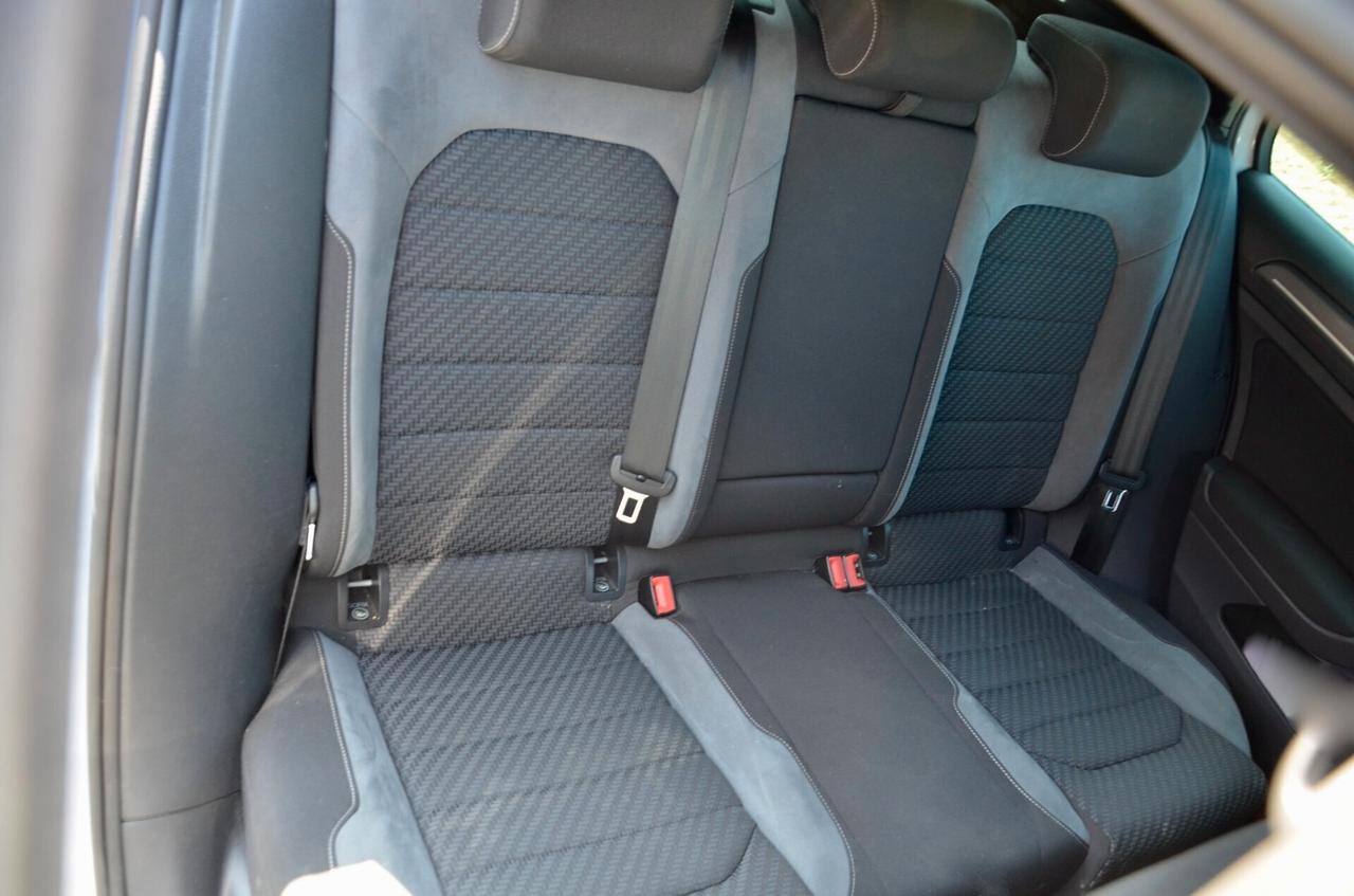 VOLKSWAGEN GOLF 5p 1.6 TDI R-LINE 115cv MANUALE, UNICOPROPRIETARIO, EURO 6B, UFF ITALIANA, FULL LED, APPLE ANDROID, PERMUTE