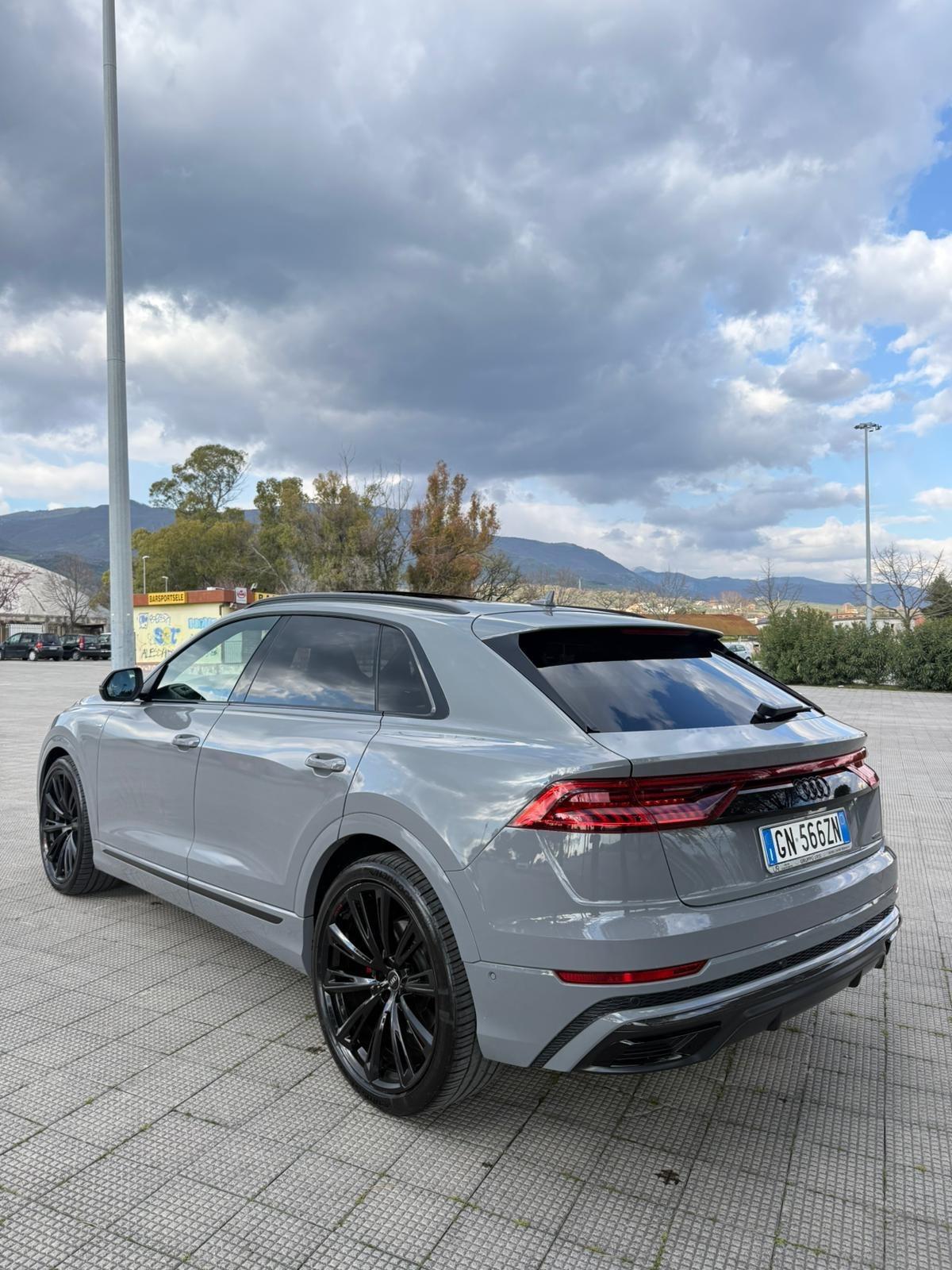 Audi Q8 50 TDI 286 CV quattro tiptronic Sport