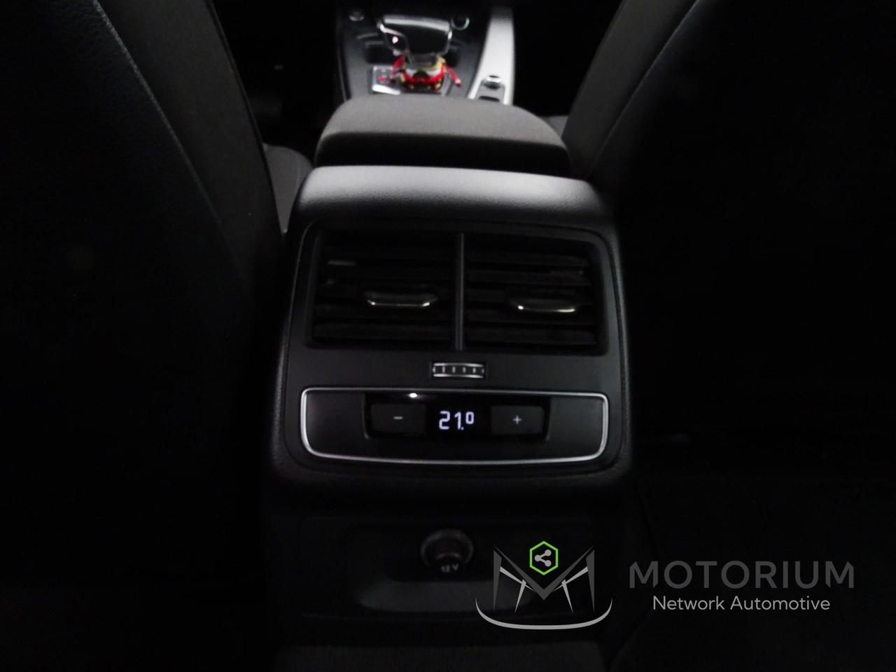 Audi A4 Avant 35 2.0 tdi mhev Business Advanced 163cv s-tronic