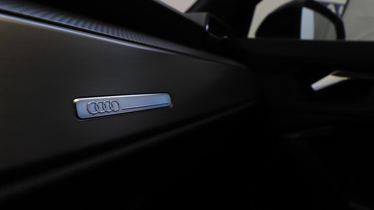 Audi Q3 Sportback 35 Tdi S-line Black Identity 150 Cv