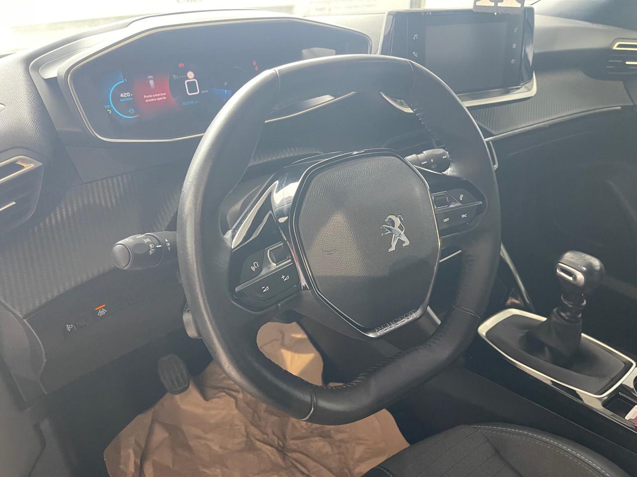 Peugeot 2008 PureTech 100 S&S Allure