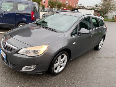 Opel Astra 1.4 Turbo 140CV Sports Tourer GPL Tech Cosmo