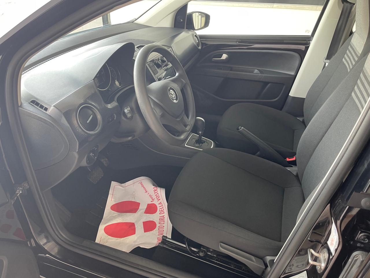 Volkswagen UP! Move up 60cv ASG