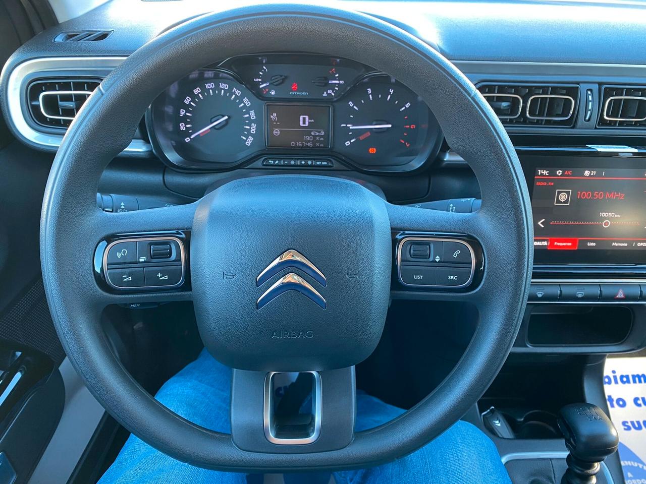 Citroen C3 PureTech 110 S&S Shine Pack Bi-Color 2023 6m