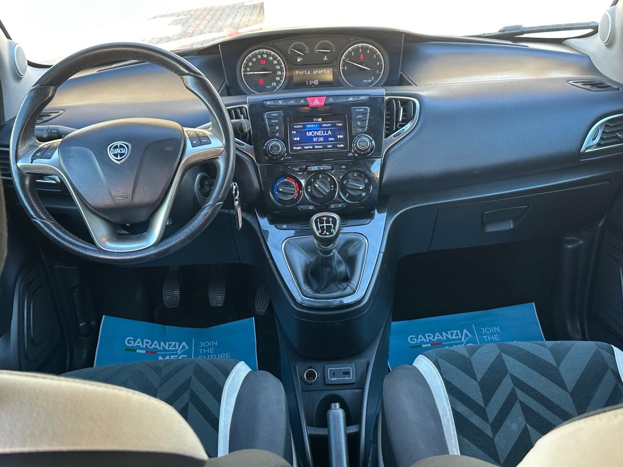 Lancia Ypsilon 1.2 69 CV 5 porte Gold