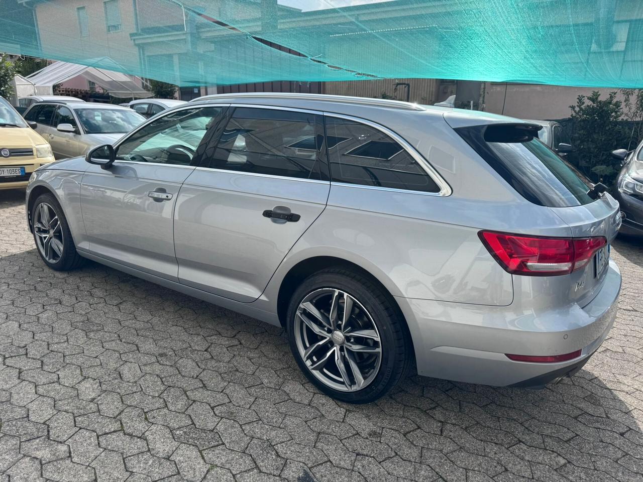 Audi A4 Avant 2.0 TDI 122 CV S tronic Business