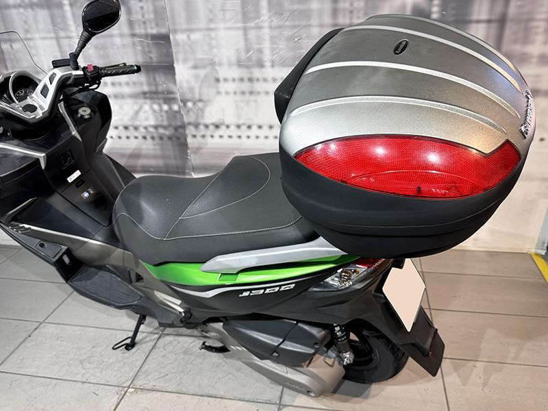 Kawasaki J 300 ABS