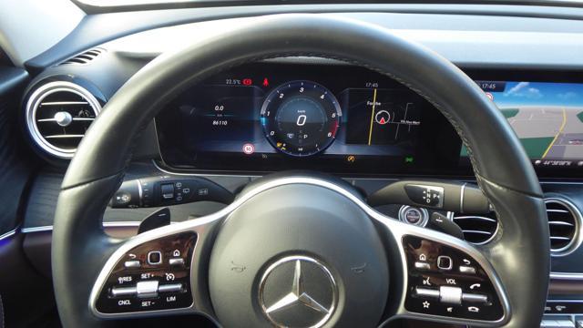 MERCEDES-BENZ E 220 d S.W. 4Matic Auto Premium AMG