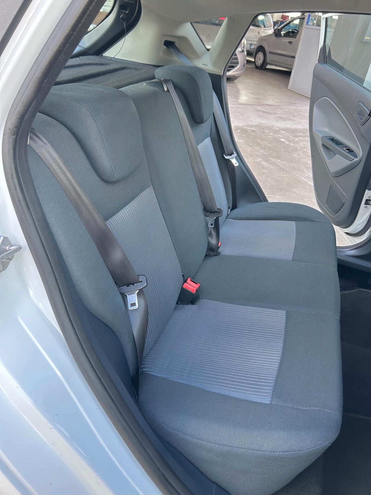 Ford Fiesta 1.2 82CV 5 porte