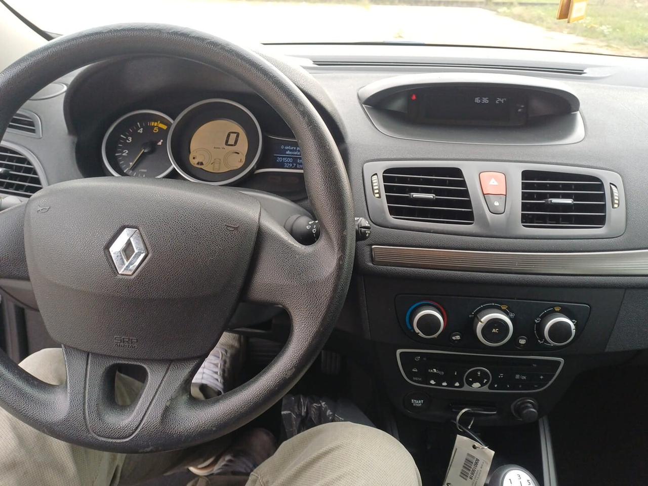 Renault Megane Mégane 1.5 dCi 90CV SporTour Confort