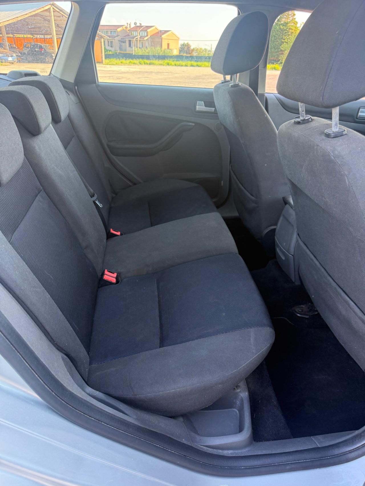 Ford Focus StationWagon 1.6 TDCi neopatentati UNIPRO