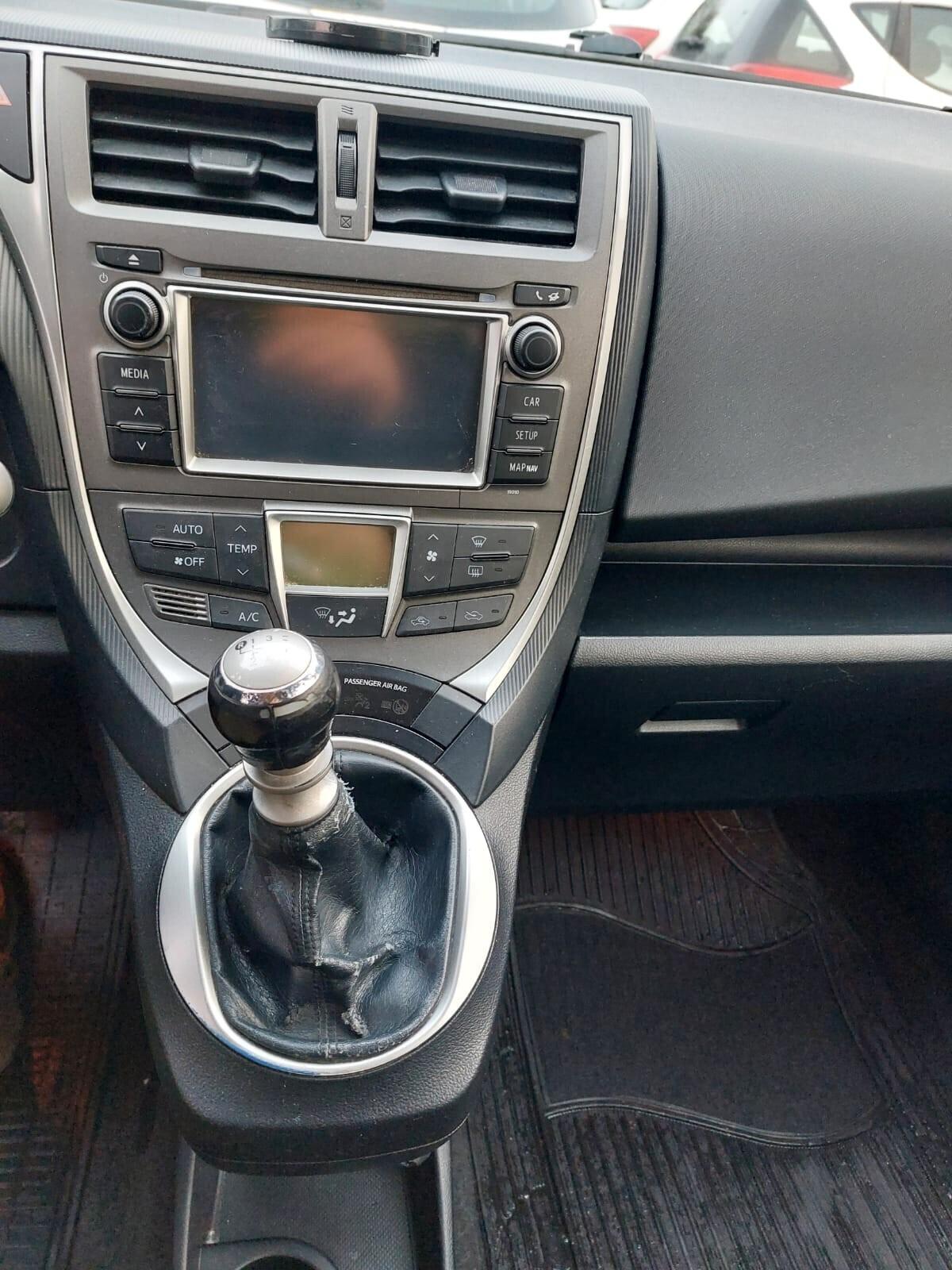 Toyota Verso-S 1.3 MT Lounge TENUTA BENISSIMO