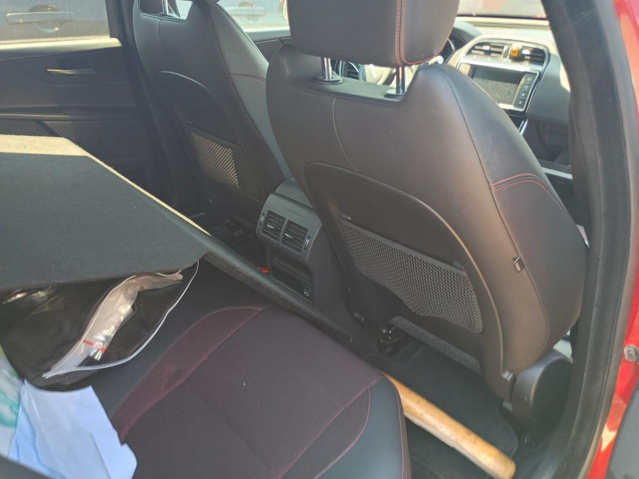 Jaguar XE 2.0 D Turbo aut. Prestige