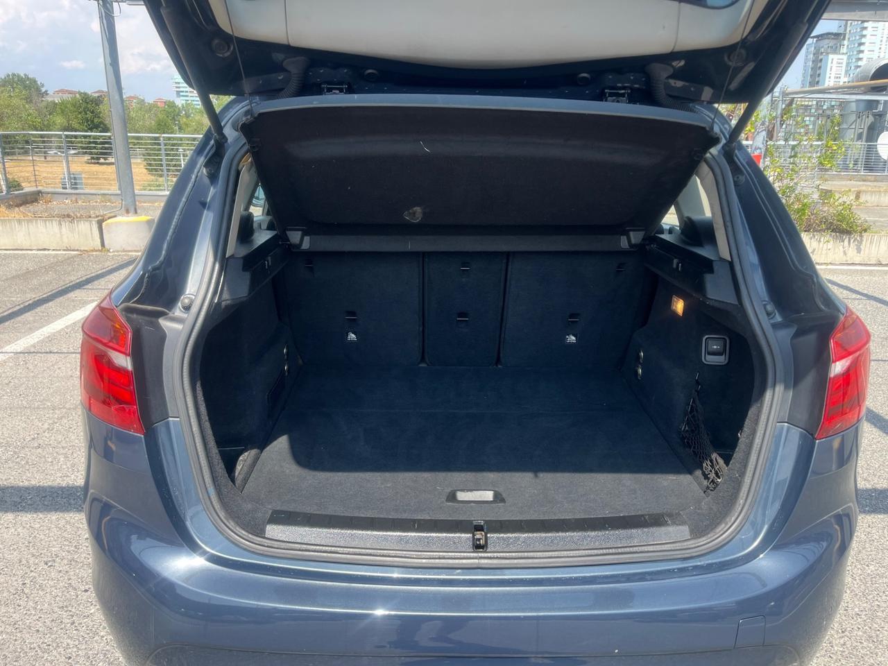 Bmw 2er Active Tourer 218d Luxury