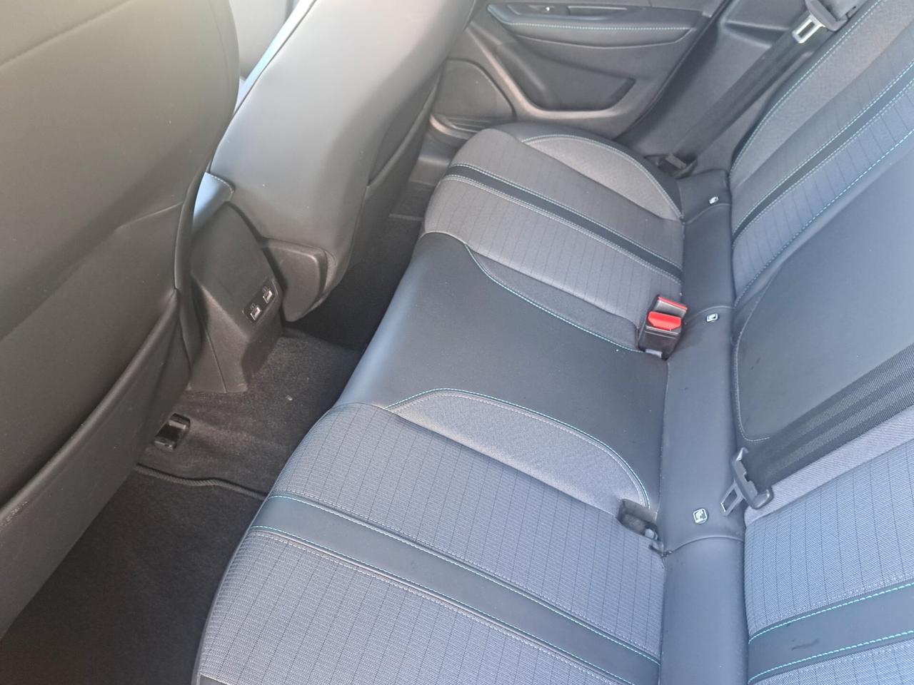 Peugeot 208 CAMBIO AUTOMATICO 100 CV NESSUN OBBLIGO FINANZIARIO !!