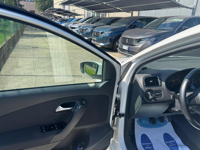 VOLKSWAGEN Polo 1.6 5 porte Highline BiFuel