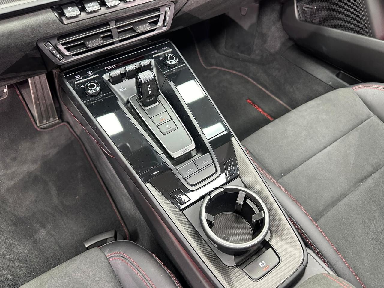 Porsche 992 911 Targa 3.0 4 GTS auto (992)