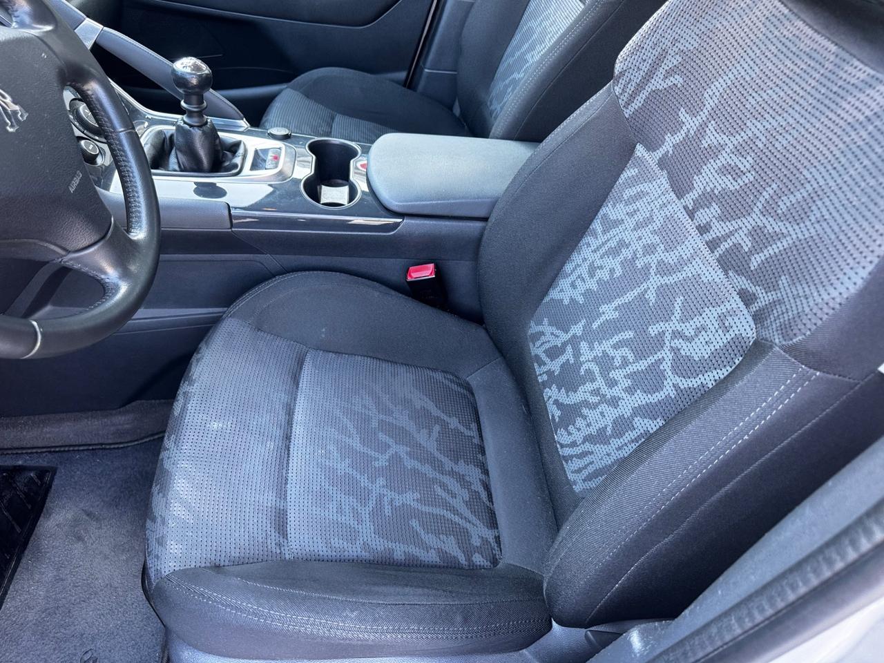 Peugeot 3008 1.6 HDi 112CV 96000km