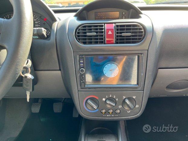 Opel Corsa 1.2i 5 porte