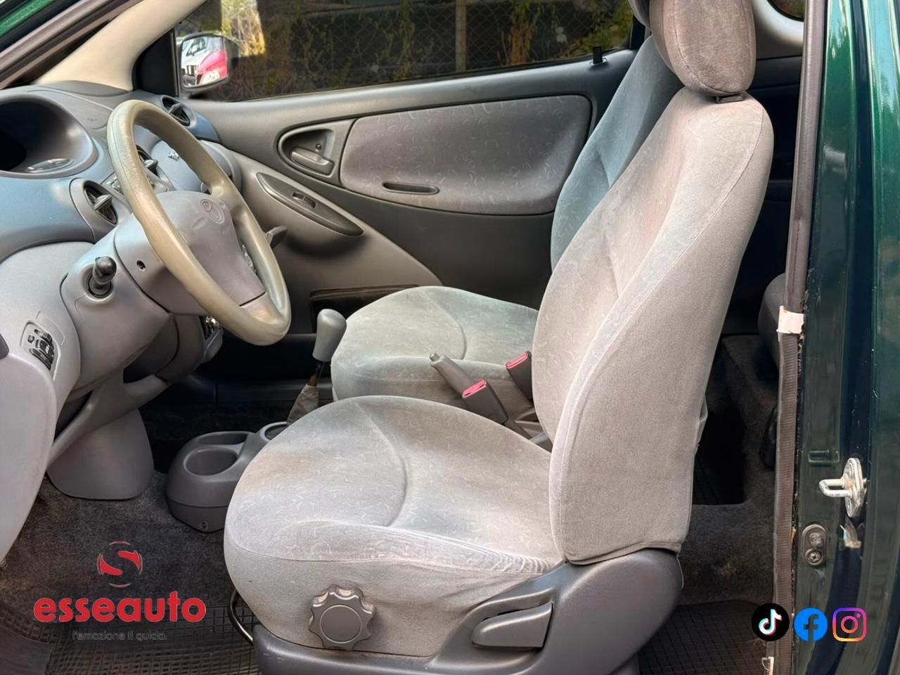 Toyota Yaris 1.0i 16V cat 3 porte