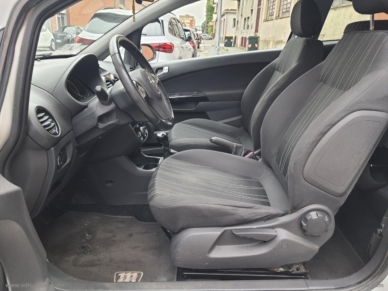 OPEL Corsa 1.2 3p. Sport