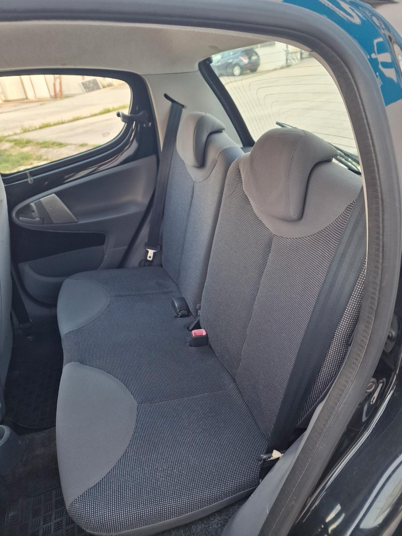 Peugeot 107 1.0 68CV 5p. Sweet Years "ok neopatentati"