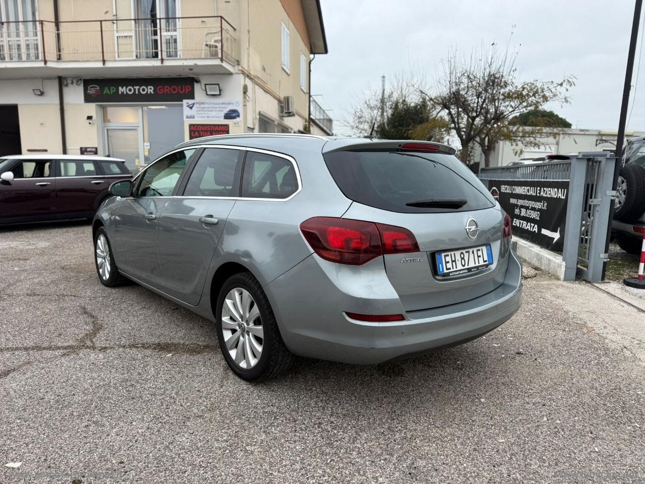 OPEL Astra 1.4 100 CV ST Cosmo