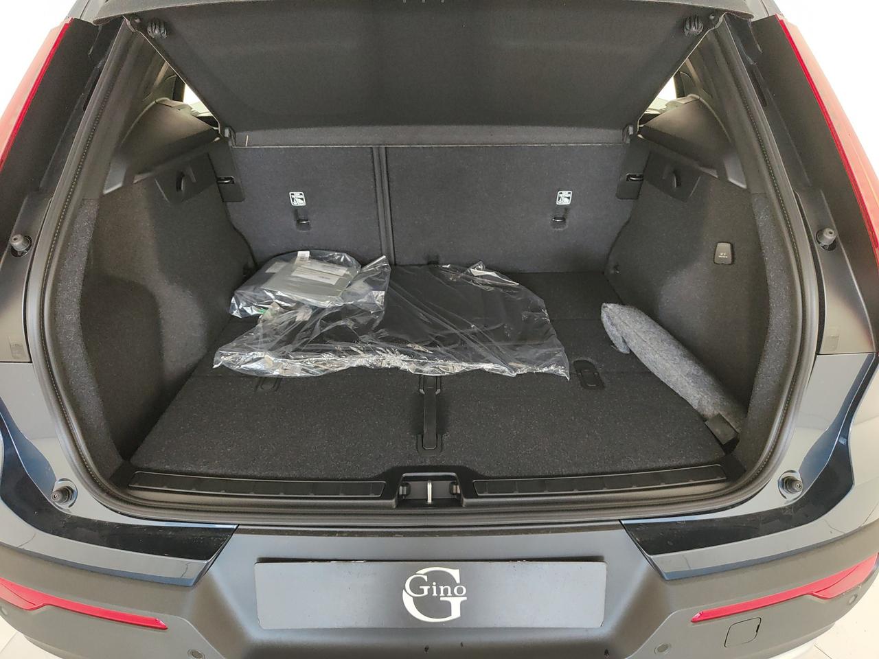 VOLVO XC40 2.0 b3 Core auto