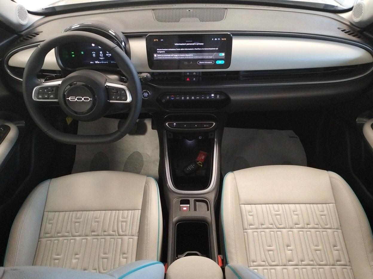 Fiat 600 1.2 hybrid La Prima 110cv * AUTOMATICA * 2025 *