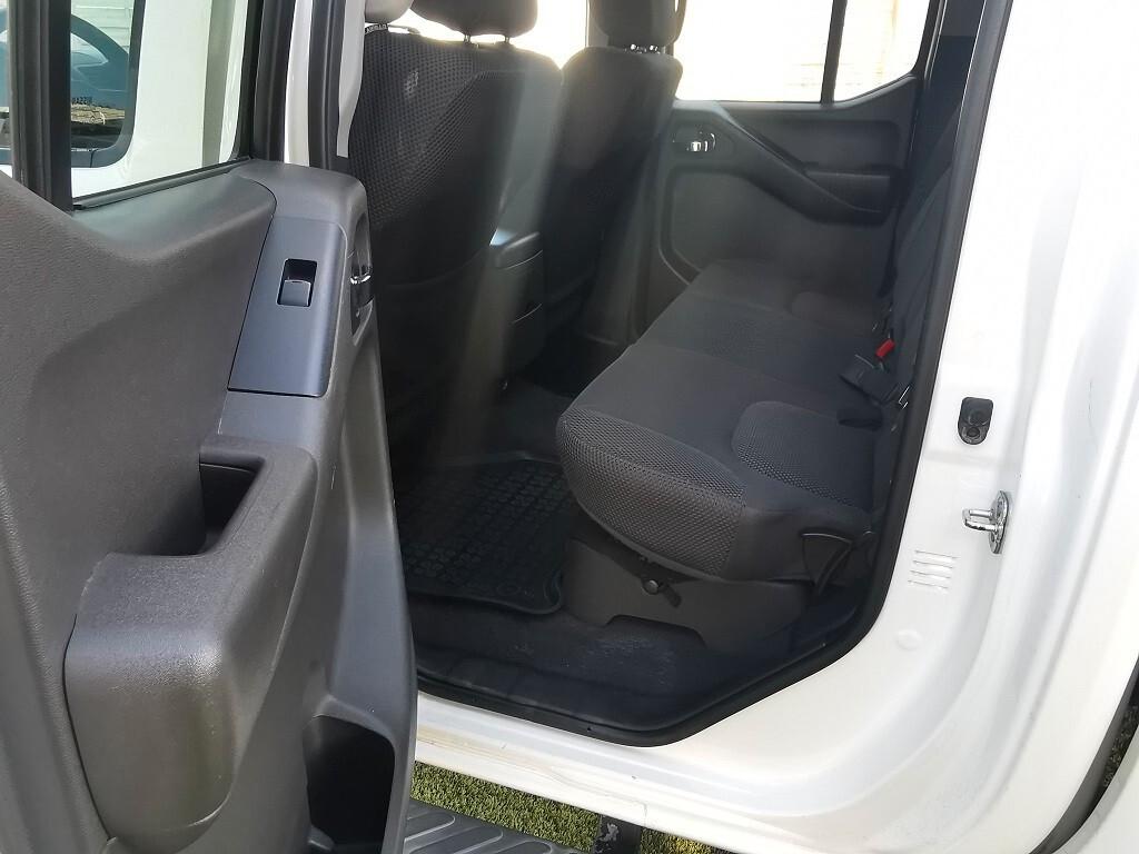 Nissan Navara 2.5 dCi 4 porte Double Cab LE