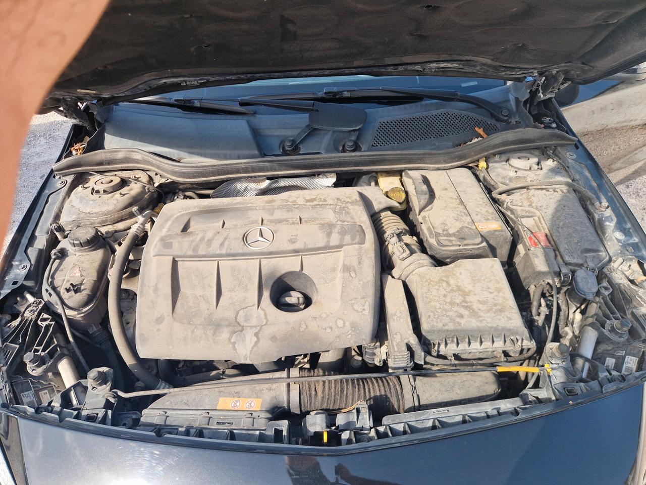 Mercedes-benz A 180d Automatic -2015
