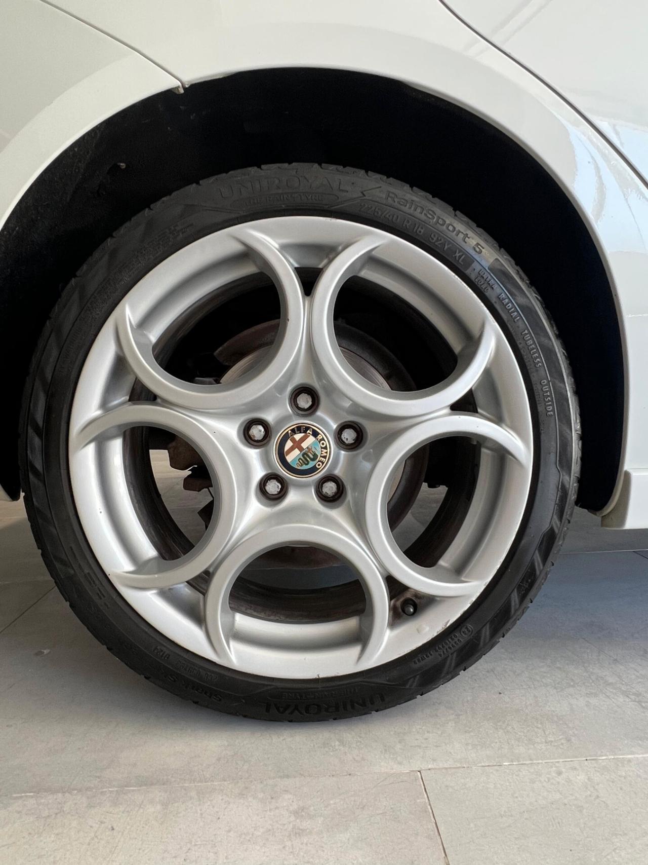 Alfa Romeo Giulietta 2.0 JTDm-2 140 CV Distinctive