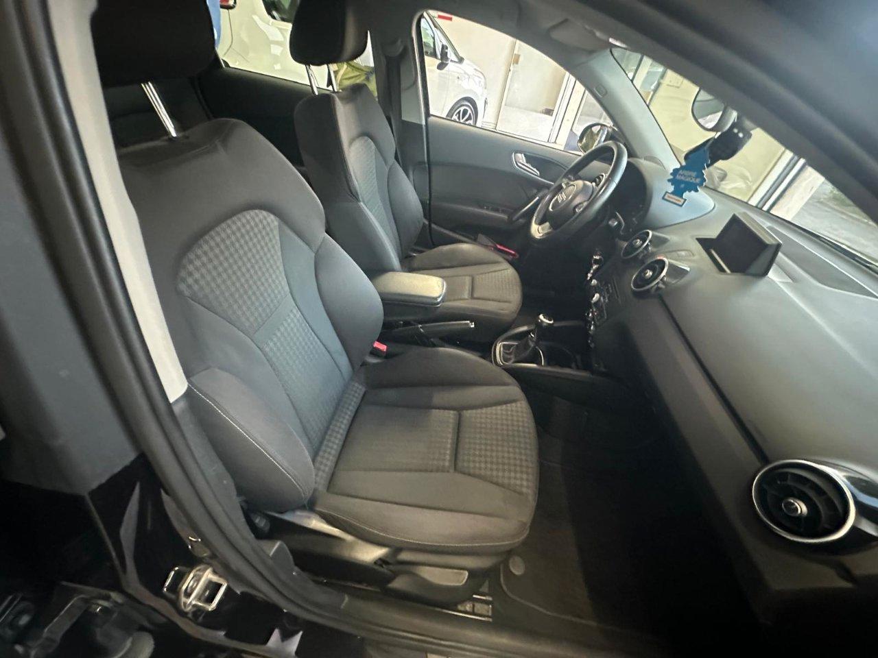 Audi A1 Sportback 1.6 tdi S Line Edition 90cv