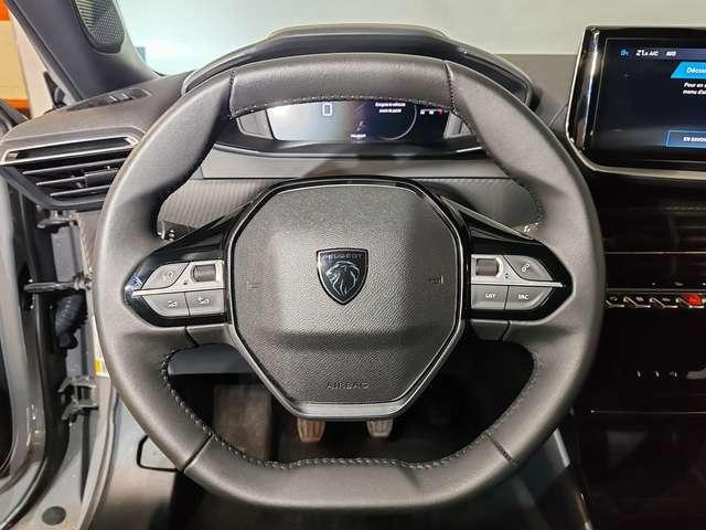 Peugeot 2008 1.2 100cv Allure + Navi + Camera