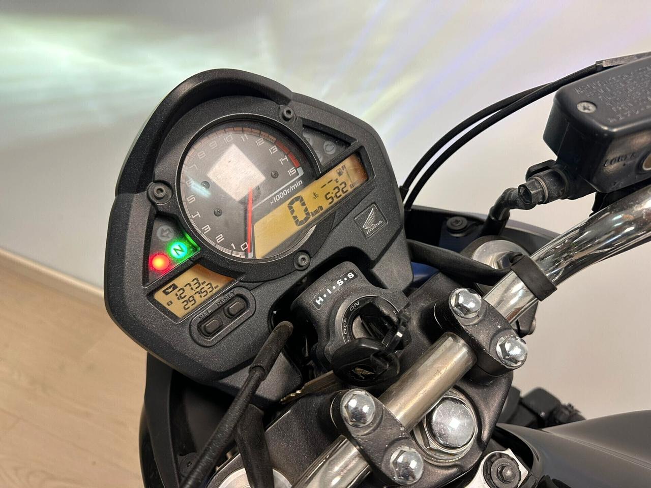 HONDA HORNET 600 SCARICO LEOVINCE DA 99€ AL MESE