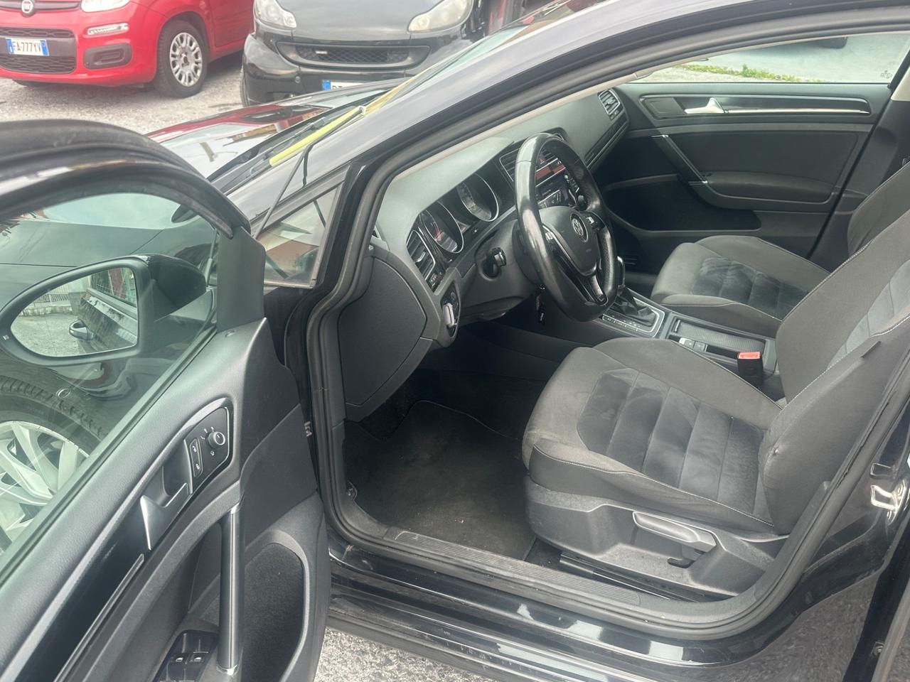 Volkswagen Golf Business 2.0 TDI DSG 5p. Highline BlueMotion Tech.