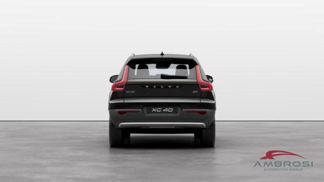 VOLVO XC40 B3 Mild hybrid Benzina Core