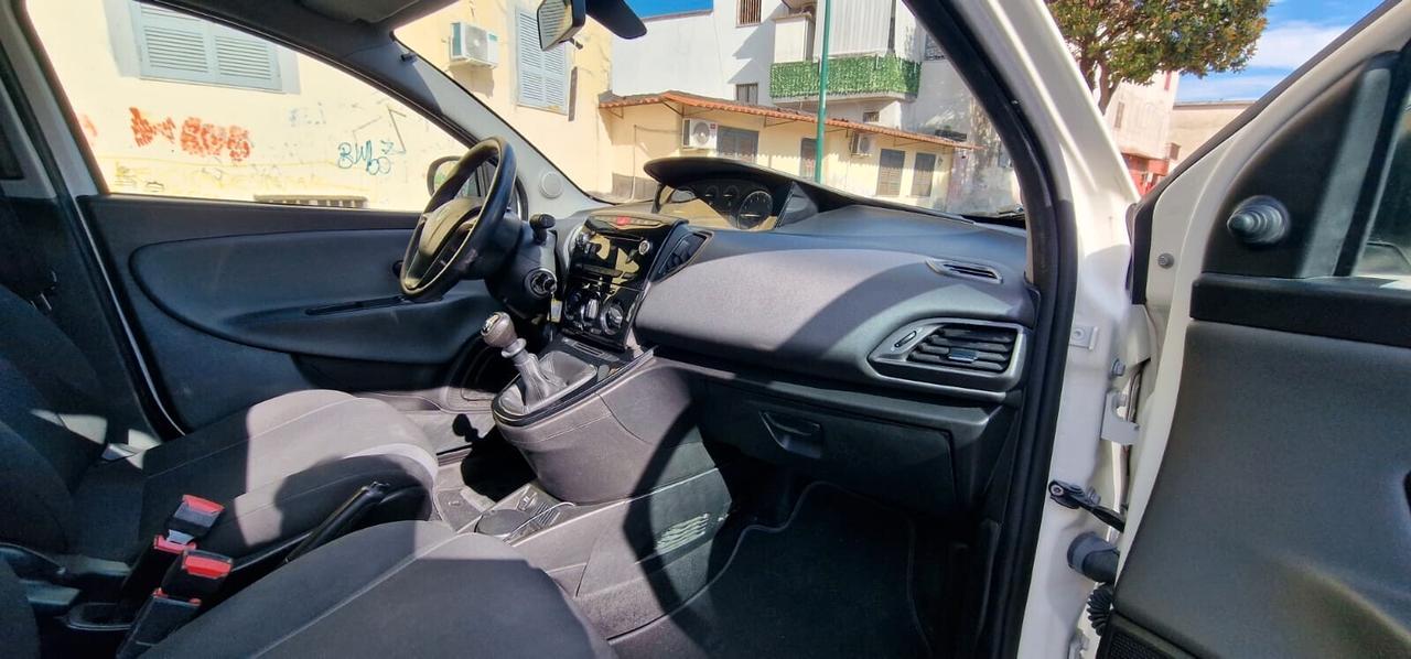 Lancia Ypsilon 1.2 69 CV 5 porte GPL Ecochic Mya Con BLOCKSHAFT