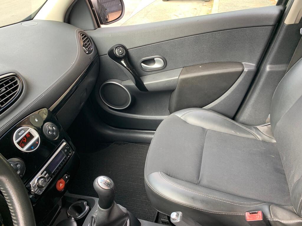 Renault Clio 1.2 16V 5 porte Dynamique