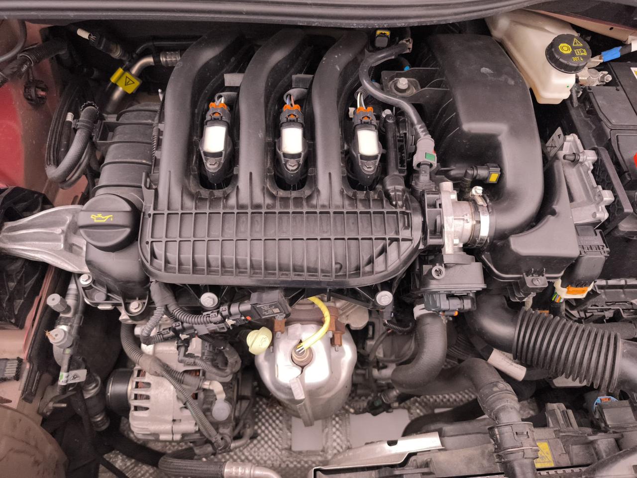 PEUGEOT 208 II 2019 - 208 1.2 puretech Allure Pack s&s 75cv