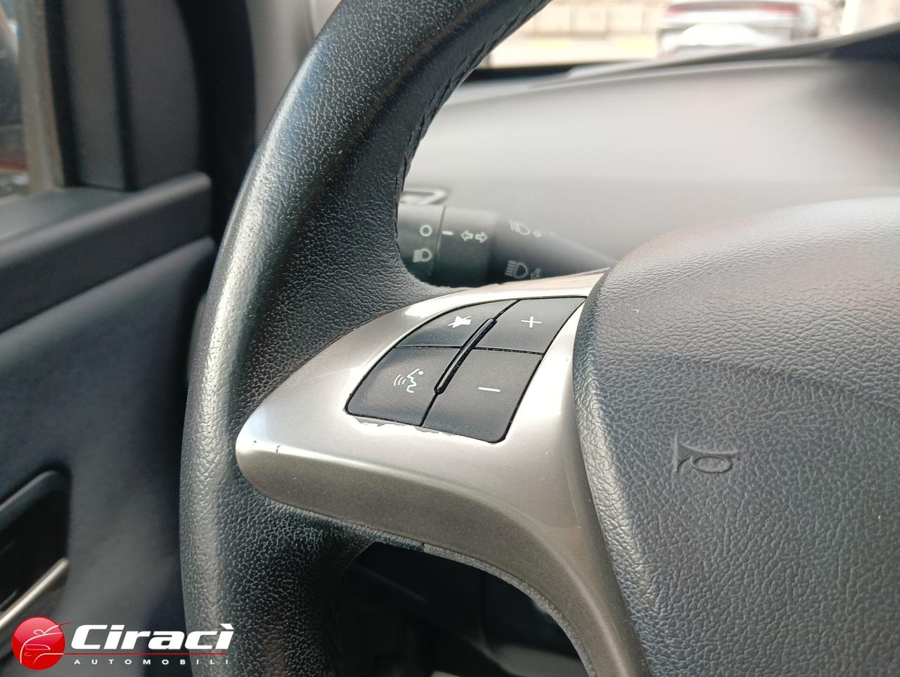 Lancia Ypsilon 1.2 69 CV 5p GPL Gold