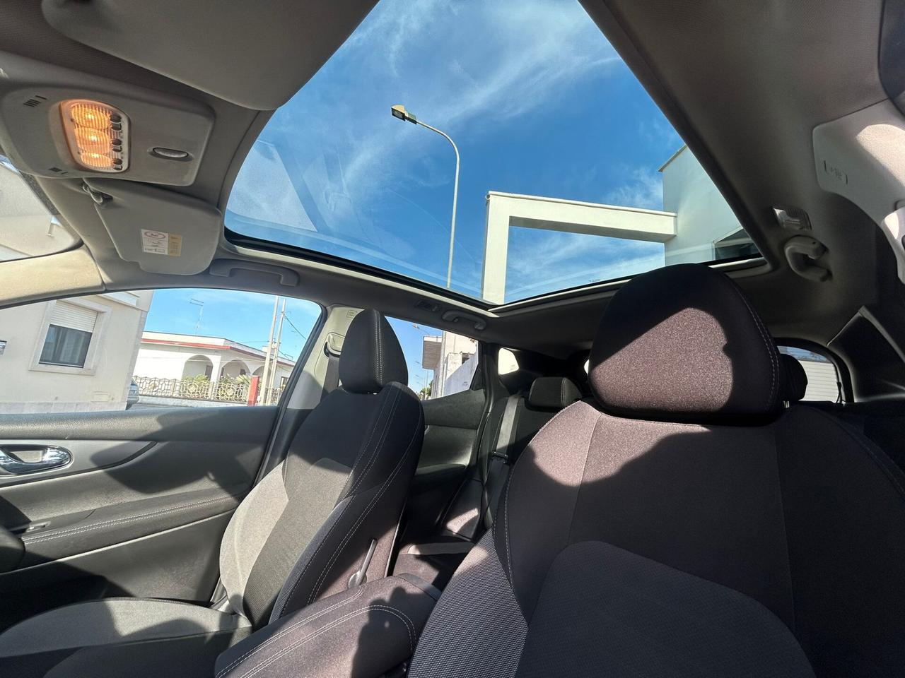 Nissan Qashqai 1.5 DCI TEKNA TETTO/360°-12/2017