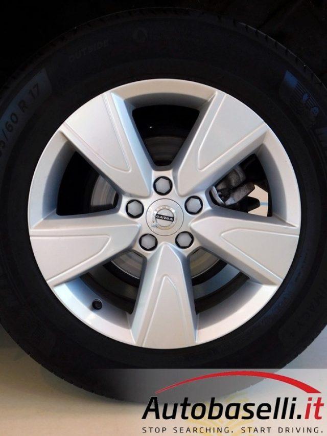 VOLVO XC40 T2 Essential