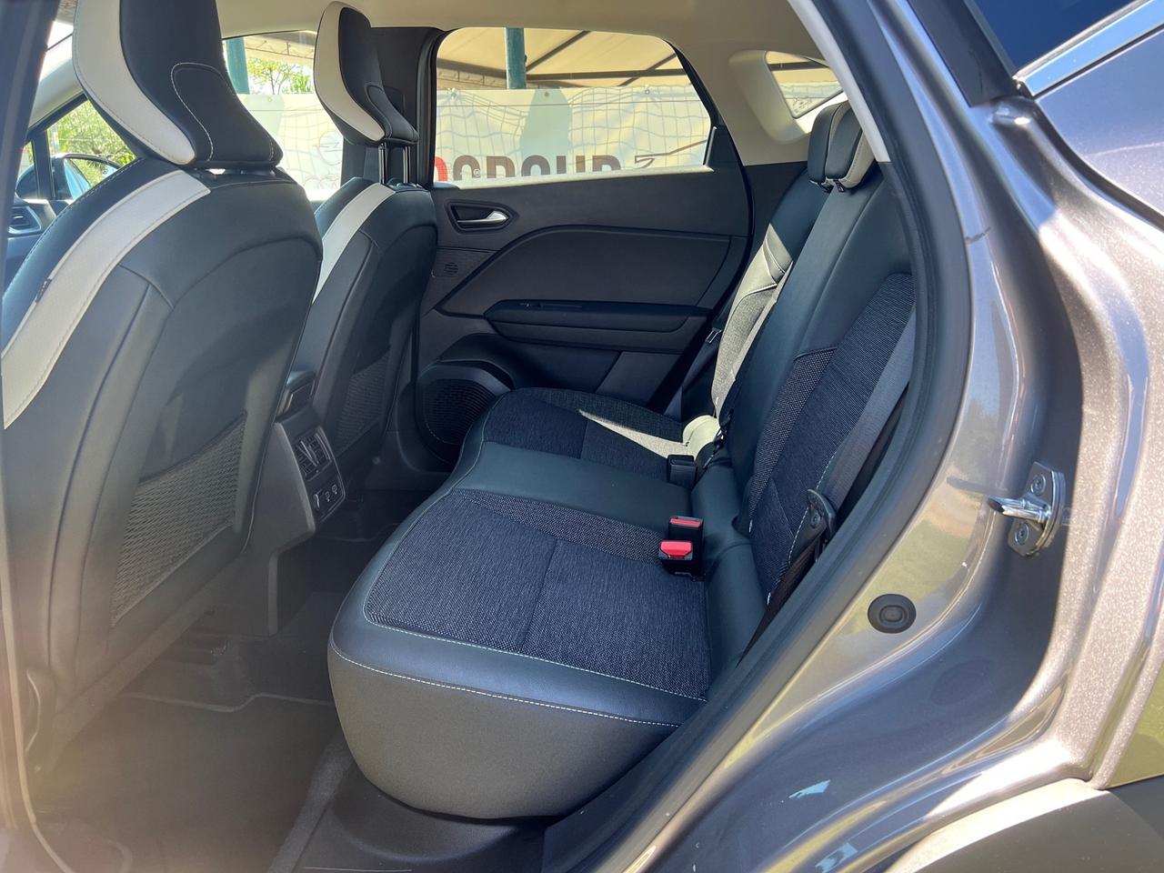 Renault Captur intens tce 100cv GPL-2023 "IMPECCABILE"