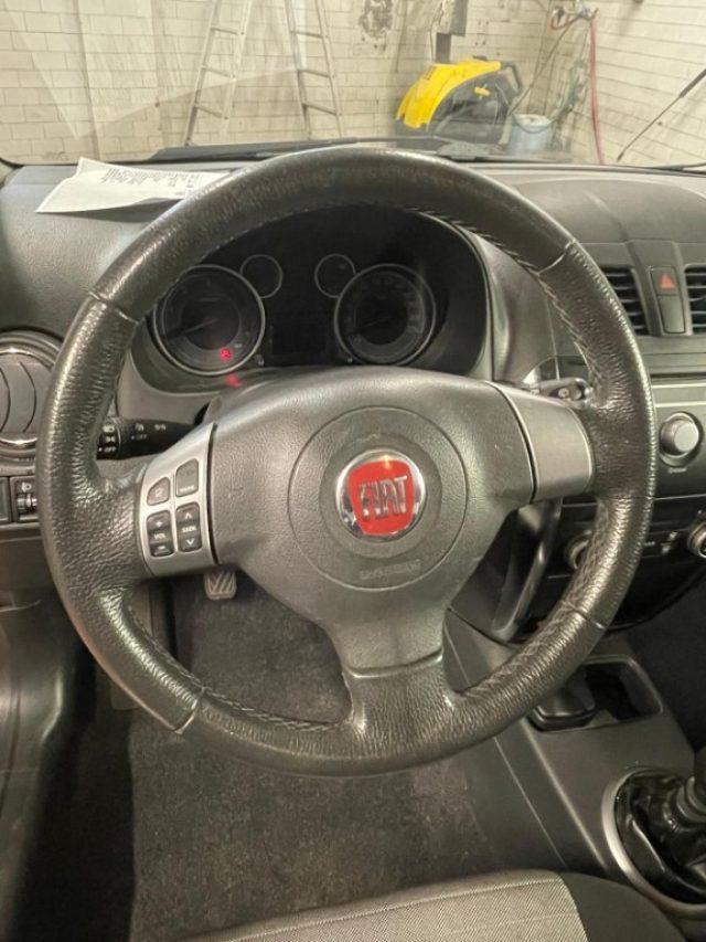 FIAT Sedici 2.0 MJT 16V DPF 4x4 Emotion